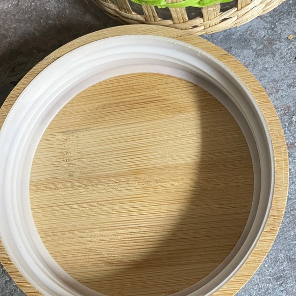 Market Square glass Jar w/ wood Lid - Picture 6 of 7